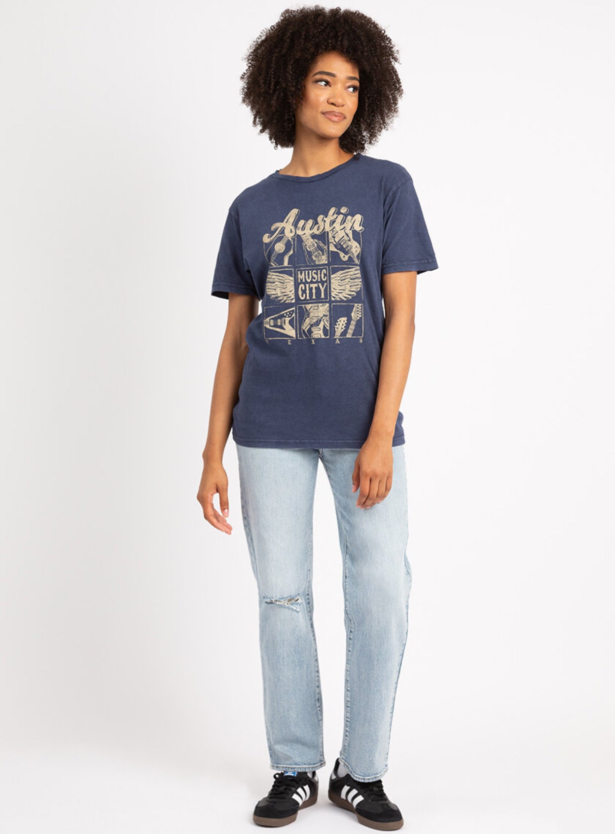 Bootlegger “Austin”Crewneck T-shirt