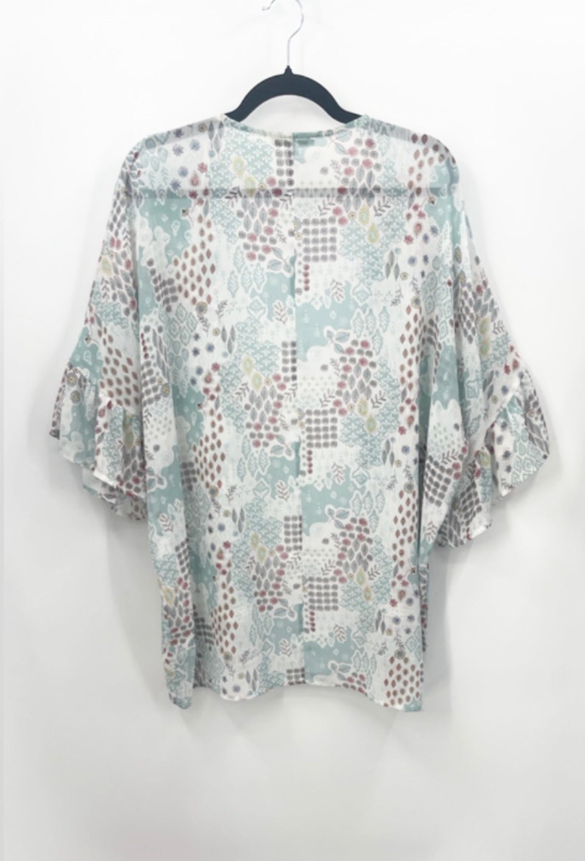 LOVE TREE Floral Lightweight Kimono