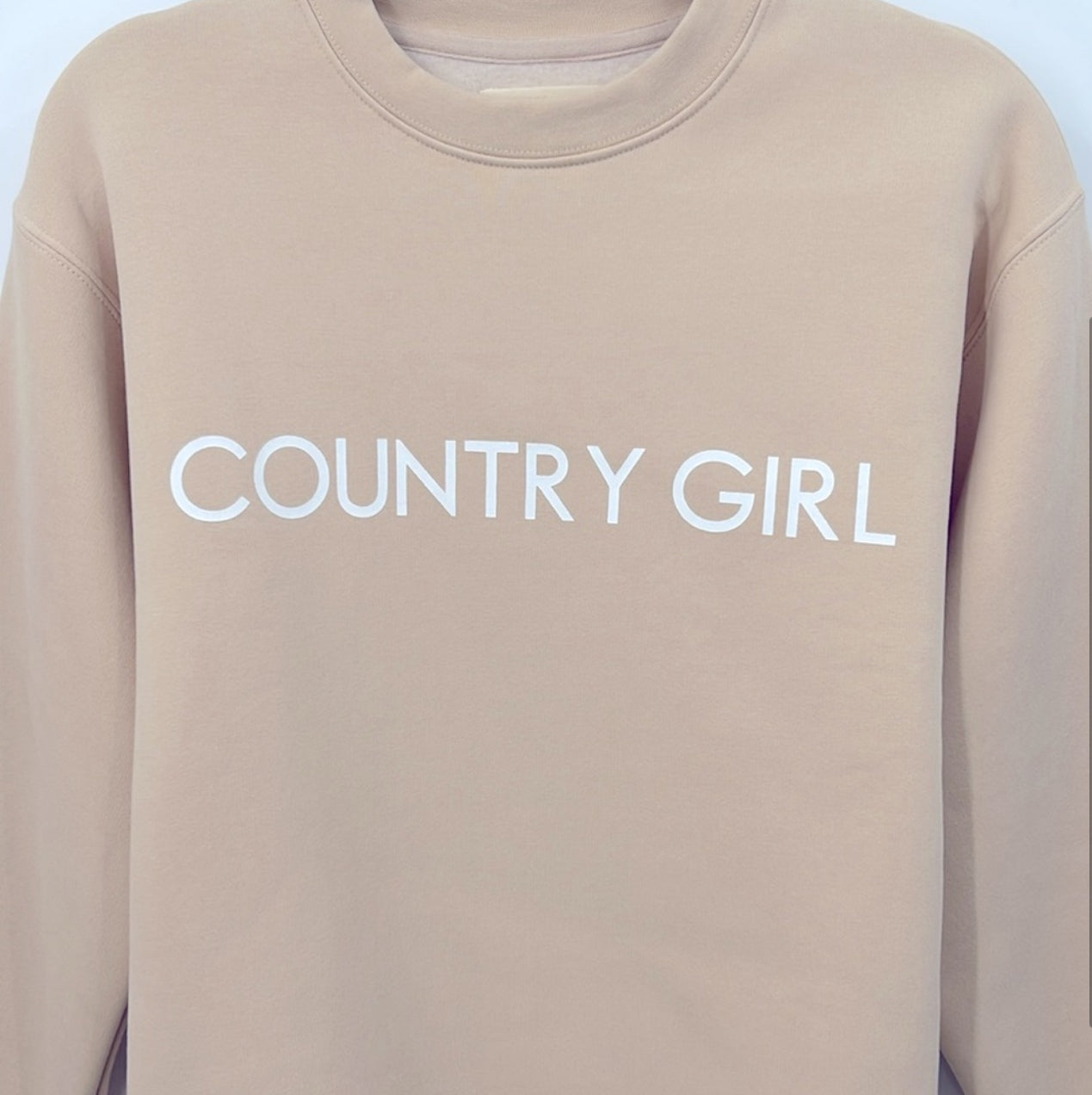 BRUNETTE THE LABEL X Monika Hibbs The "COUNTRY GIRL"
Classic Crew Toasted Almond