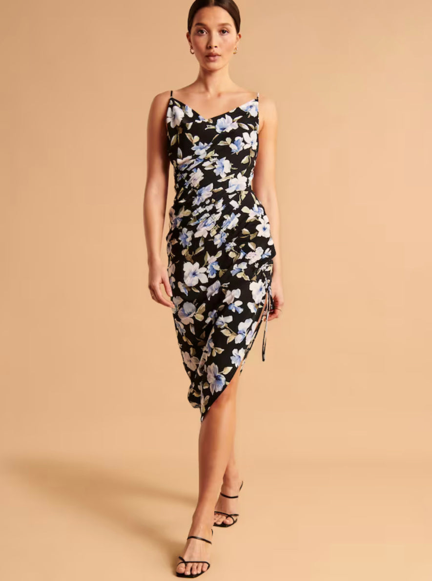 Abercrombie & Fitch - Robe midi asymétrique cintrée