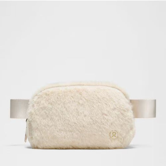 LULULEMON Everywhere Belt Bag 1L Plush Fleece/NATI/GOLD