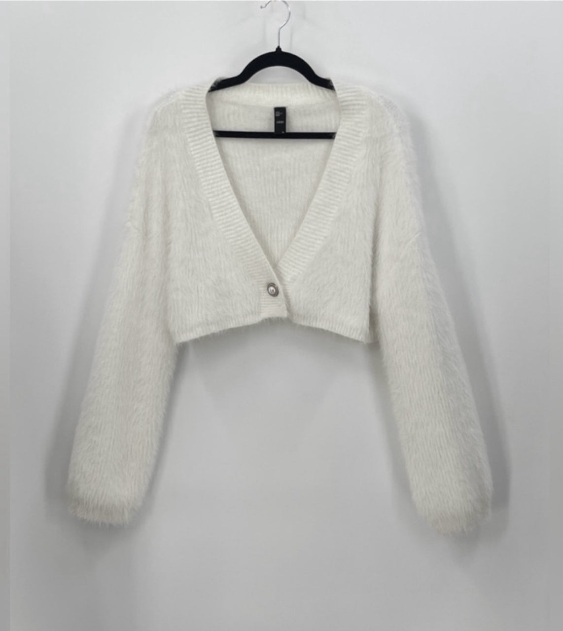 CIDER Solid Fluffy Crop Cardigan