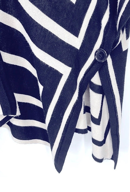 CIEL USA Lightweight
Sweater Cape