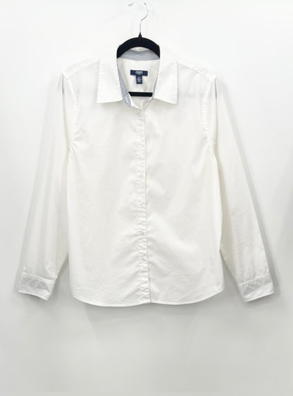 CHAPS Button Down Classic White Shirt