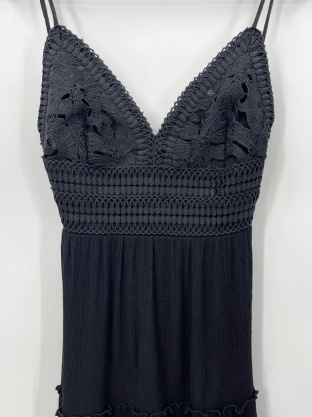 LOVE TREE Lace Dress