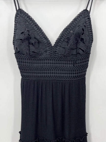 LOVE TREE Lace Dress
