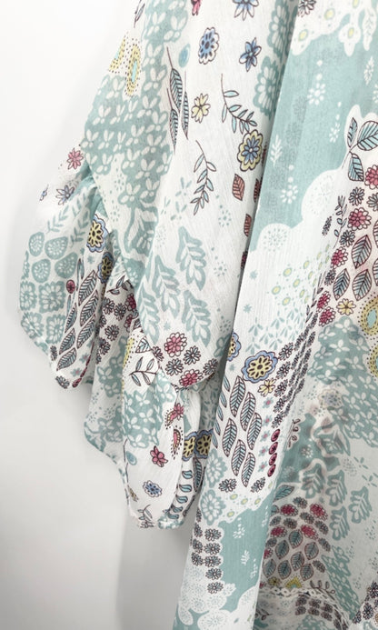 LOVE TREE Floral Lightweight Kimono