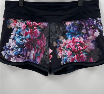 LULULEMON Groovy Run Short / Spring Has Sprung Multi / Black