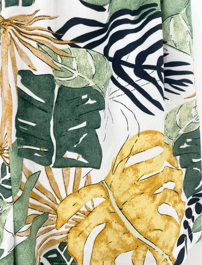 MOLLY BRACKEN Tropical
Leaf Print Shorts