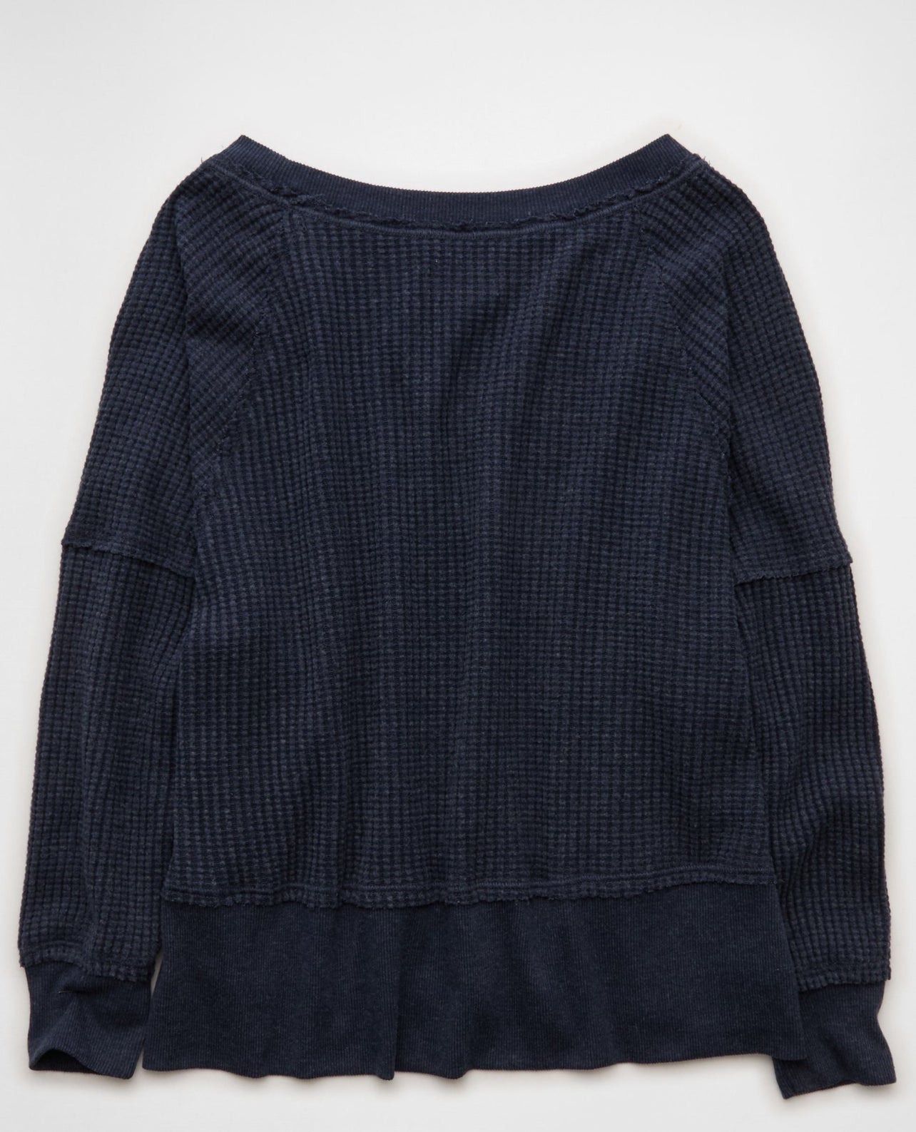 AMERICAN EAGLE Big Hug Off-The-Shoulder
Waffle Sweatshirt