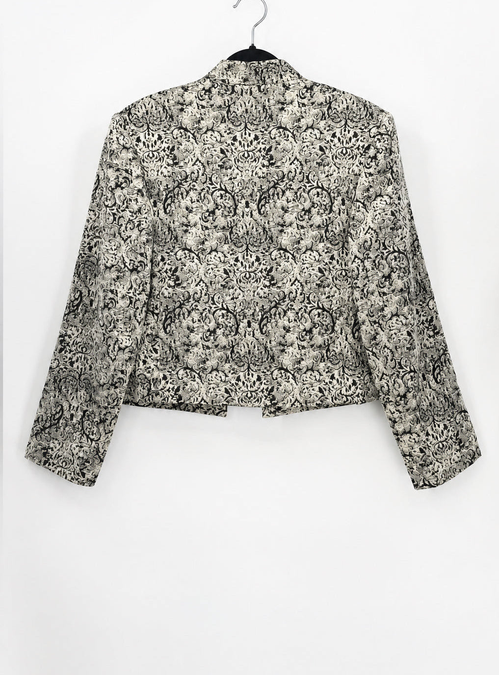 LINDA LUNDSTROM Metallic
Blazer