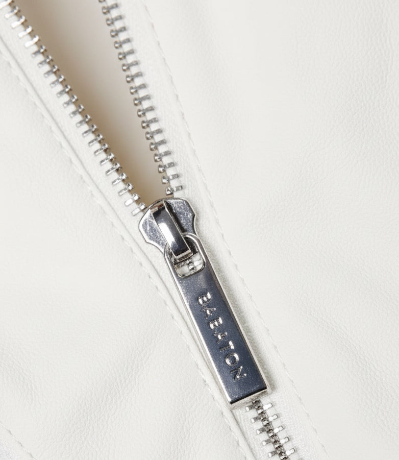 Aritzia BABATON Idolize Bigger Tote Bag