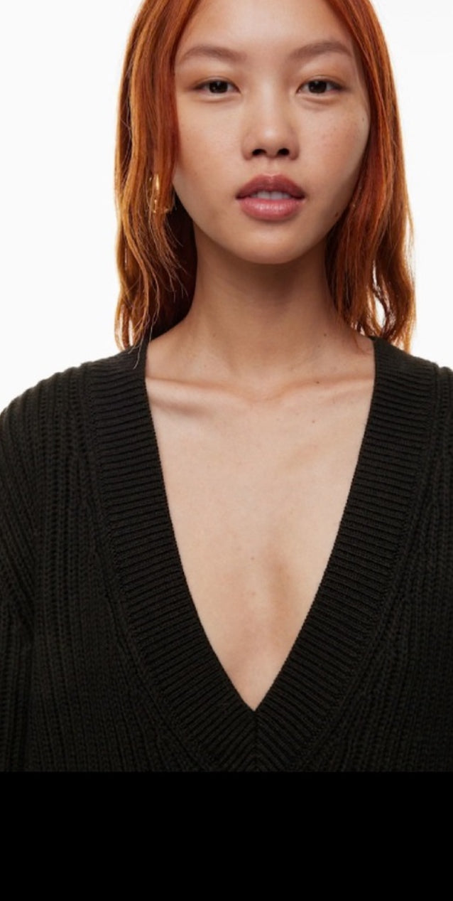 BABATON Roger Oversized
Merino Wool Sweater