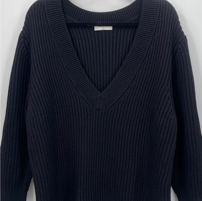 BABATON Roger Oversized
Merino Wool Sweater