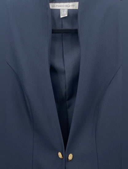 ALFRED SUNG Navy Blazer
Jacket with Gold Buttons