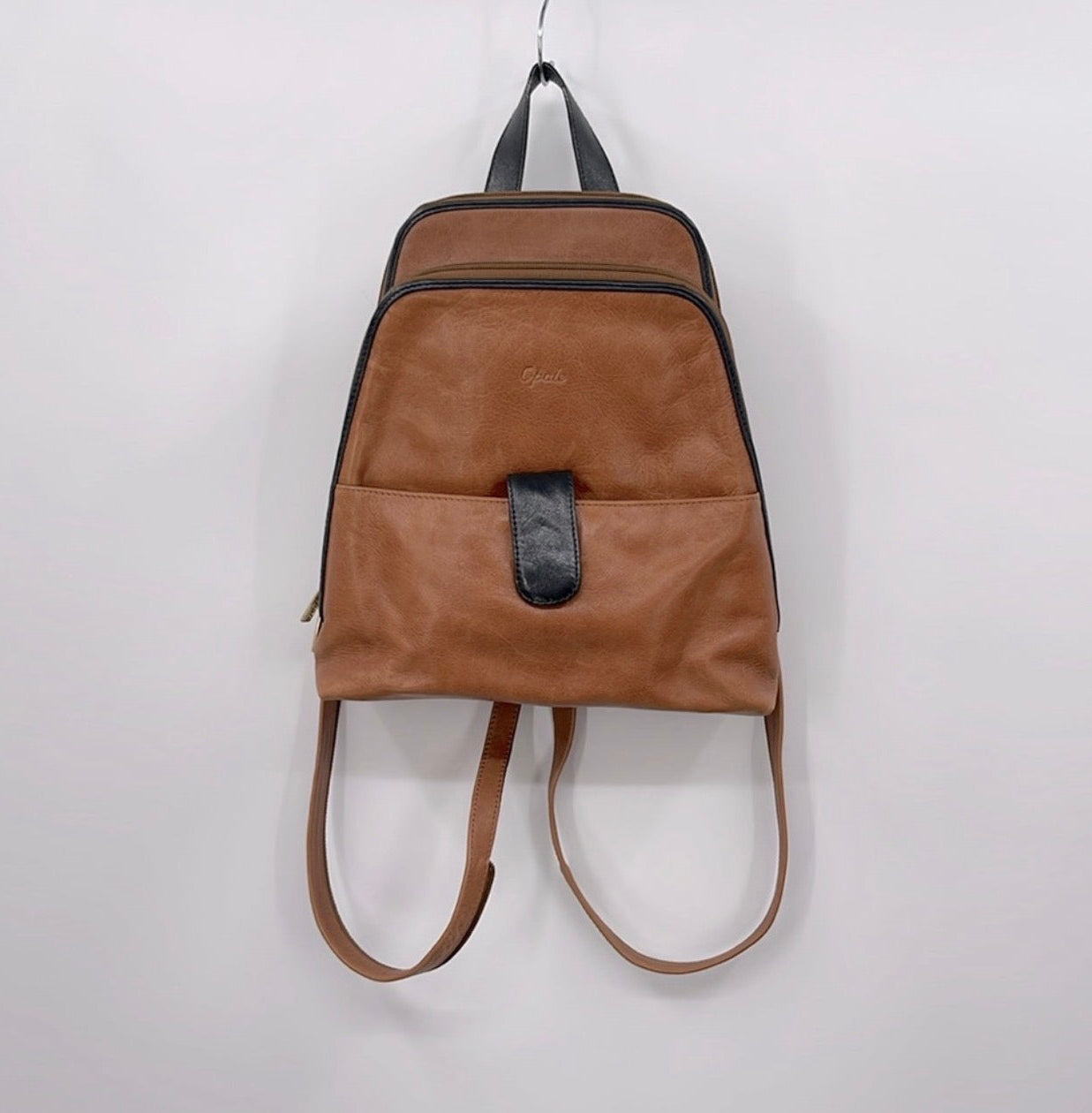 Vintage OPALE Caramel
Brown Leather Backpack