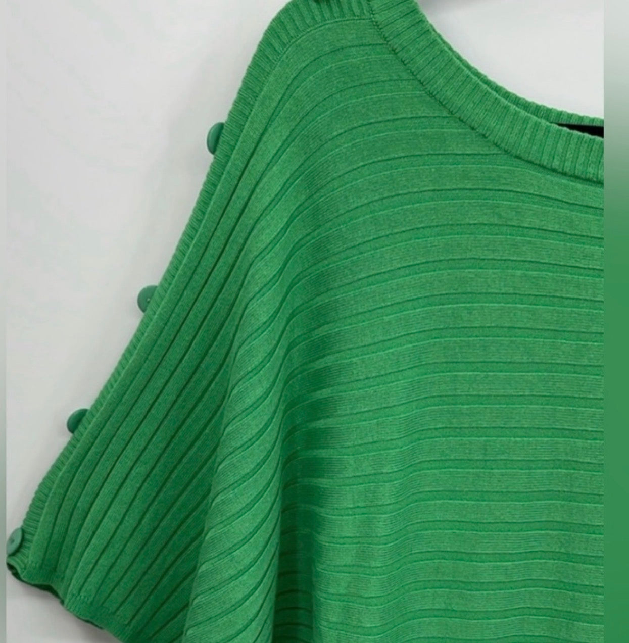 JOSEPH A. Kimono Sleeve
Sweater