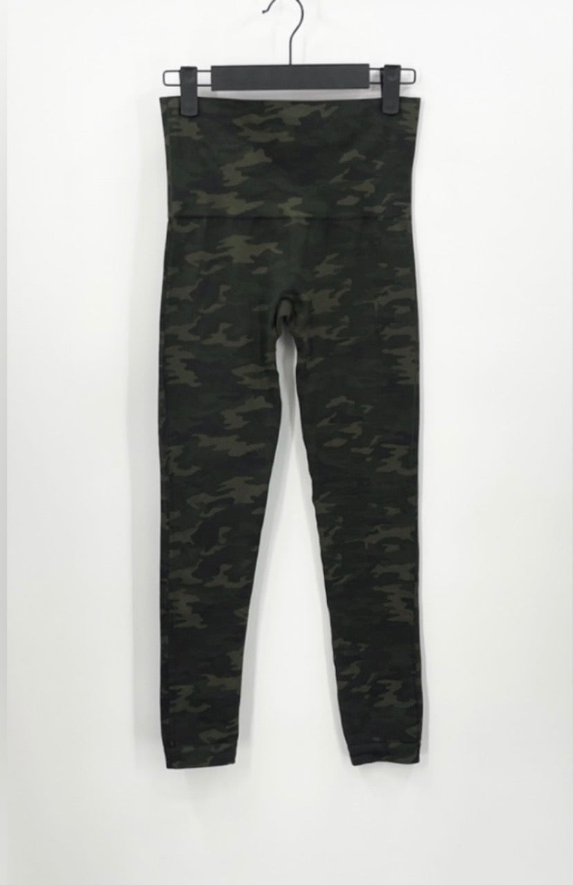 SPANX Look at Me Now
Seamless Leggings
