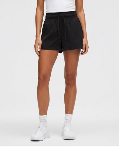 LULULEMON Dance Studio High-Rise Short 3.5"