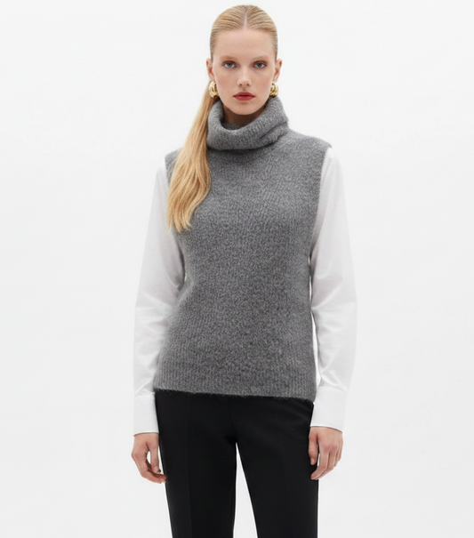 Aritzia COMMUNITY Plutarch Wool/Yak
Turtleneck Sweater