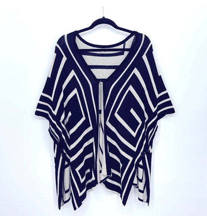 CIEL USA Lightweight
Sweater Cape