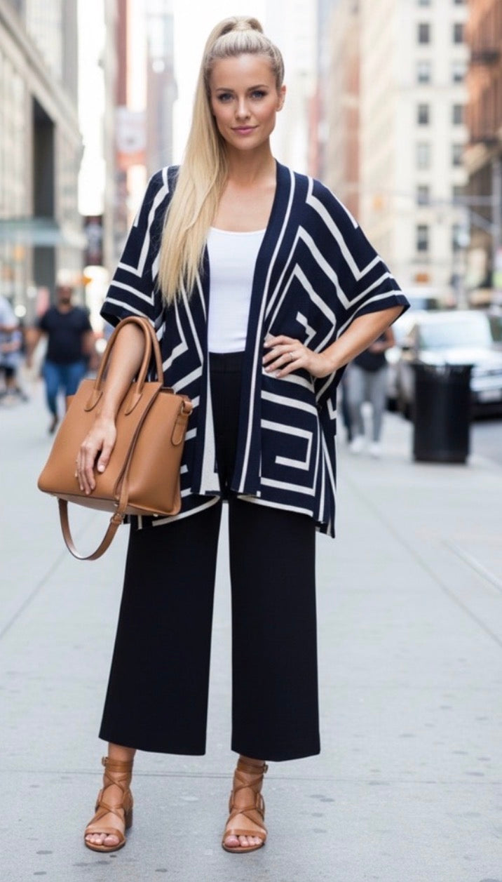 CIEL USA Lightweight
Sweater Cape