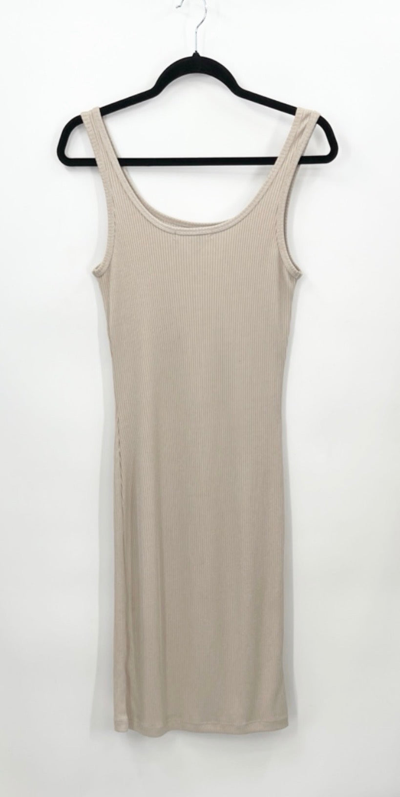 DYNAMITE Sleeveless Ribbed Tank Midi Dress in Taupe