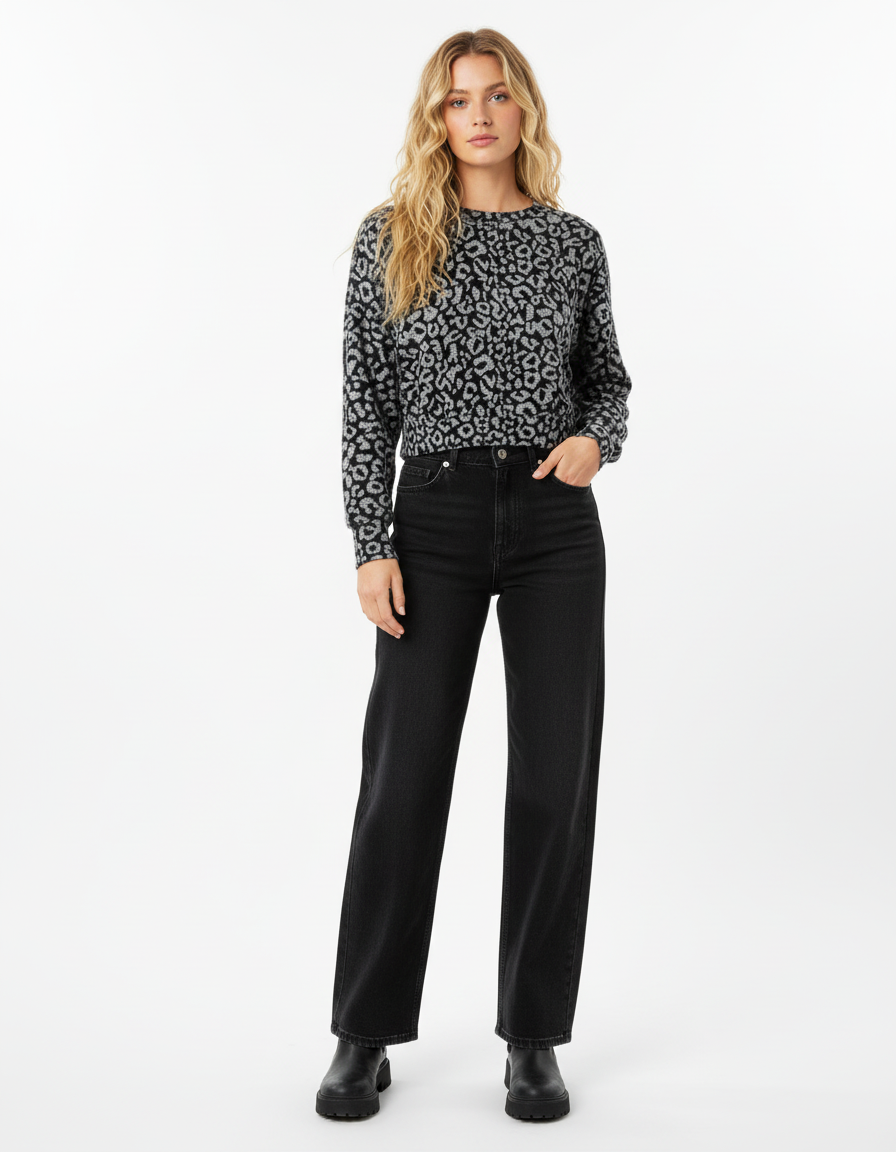 DYNAMITE Cheetah
Print Pullover