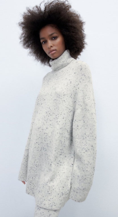 ZARA Oversized Turtleneck
Alpaca Wool Sweater