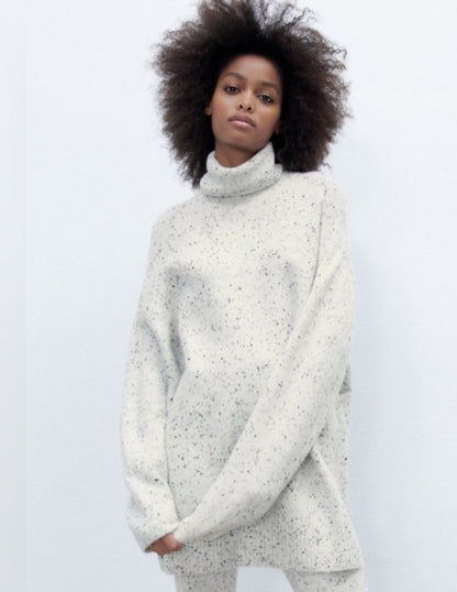 ZARA Oversized Turtleneck
Alpaca Wool Sweater