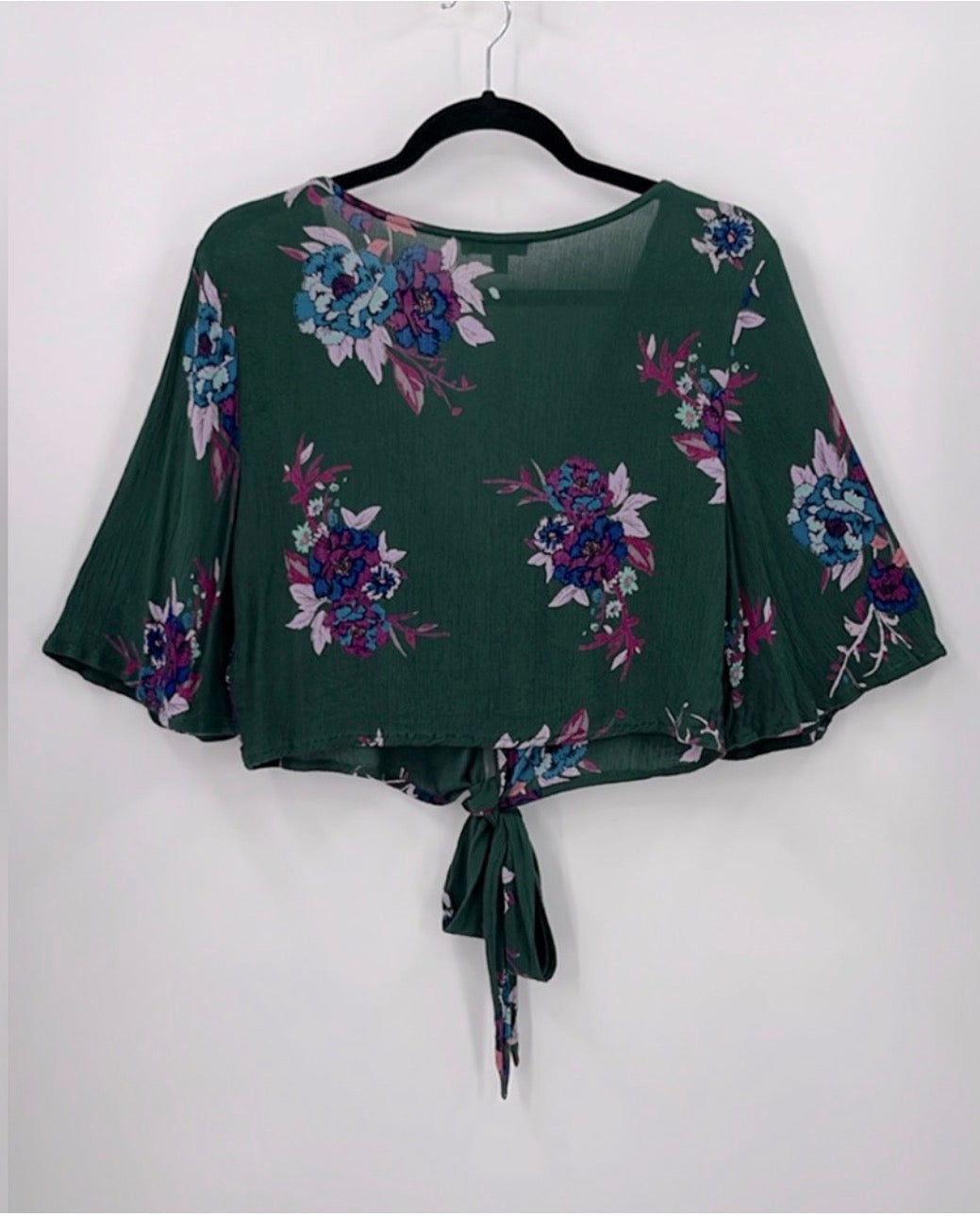 PATRONS OF PEACE Floral
Blouse