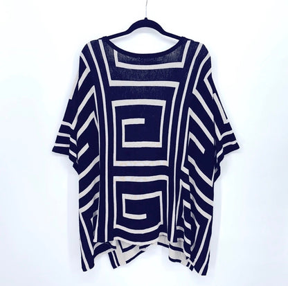 CIEL USA Lightweight
Sweater Cape
