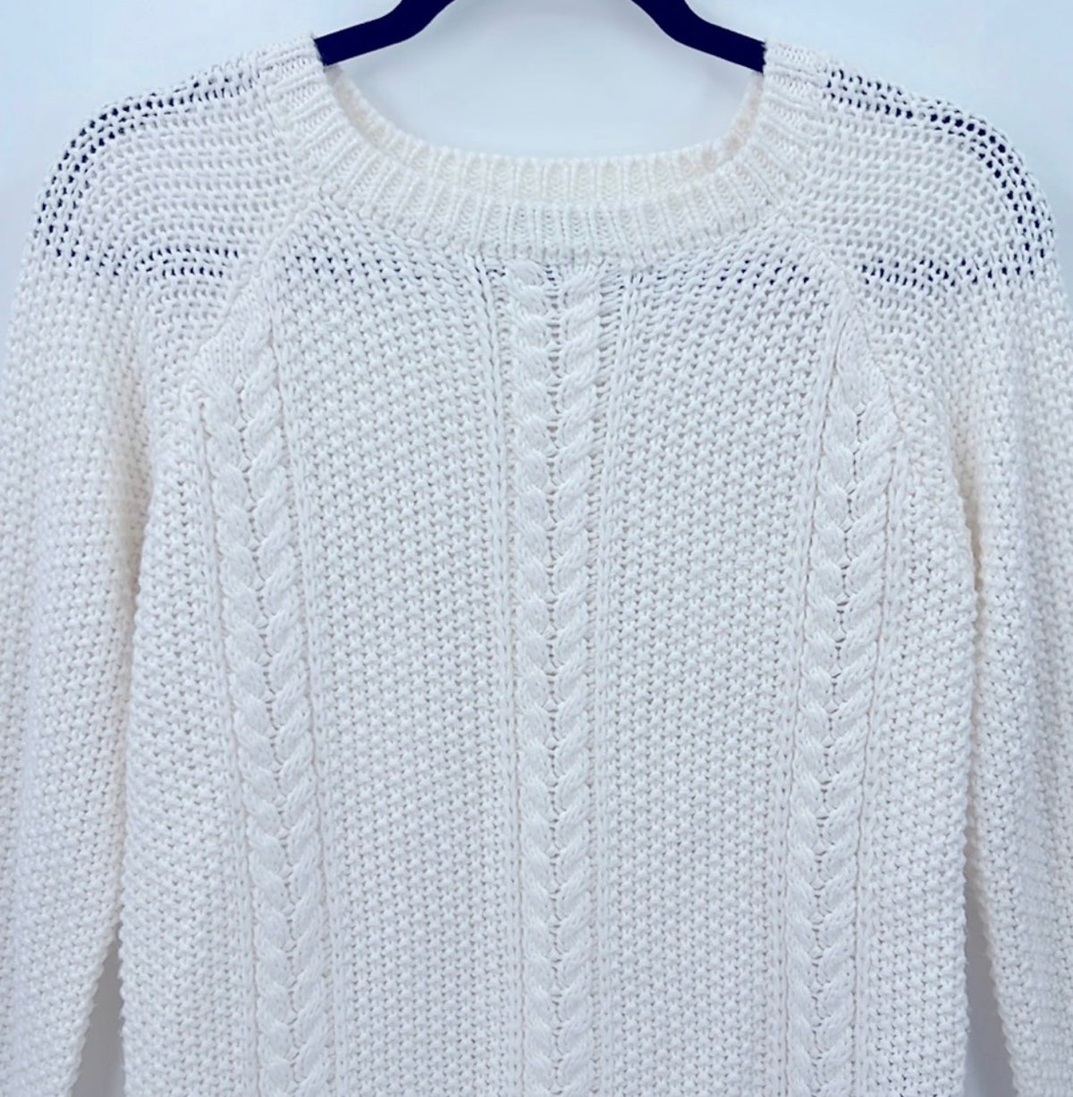 SUZY SHIER Cableknit
Sweater