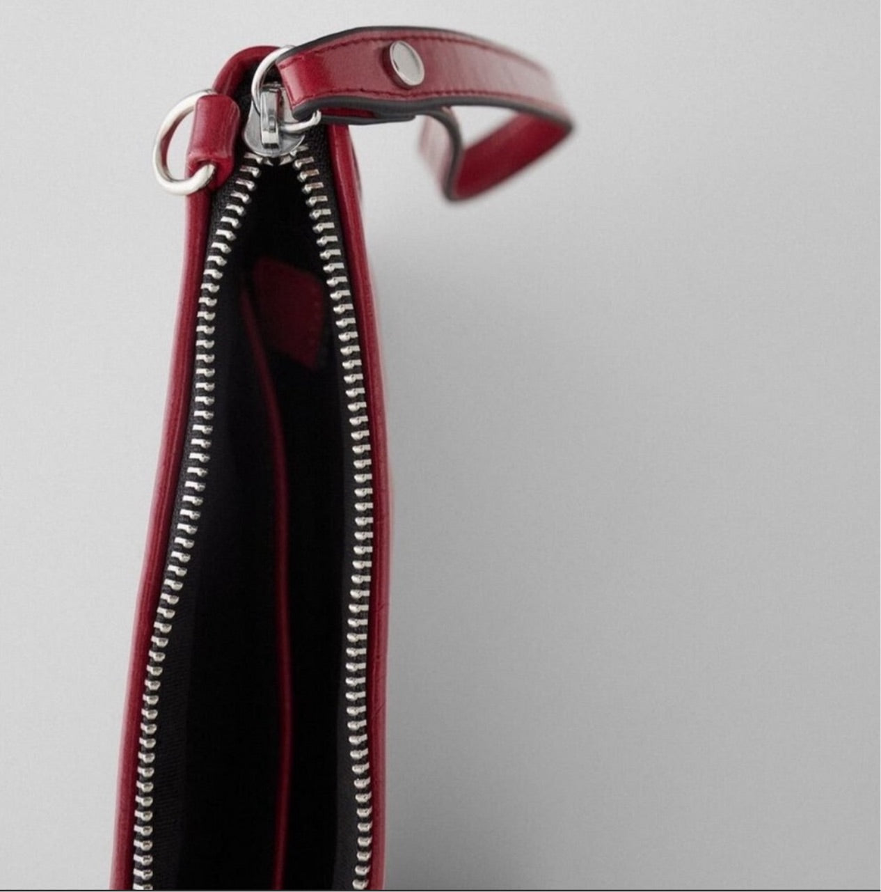 Pochette matelassée ZARA avec bandoulière en chaîne
